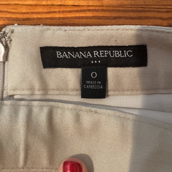 Banana Republic lined pencil skirt, SZ 0 - Picture 3 of 4